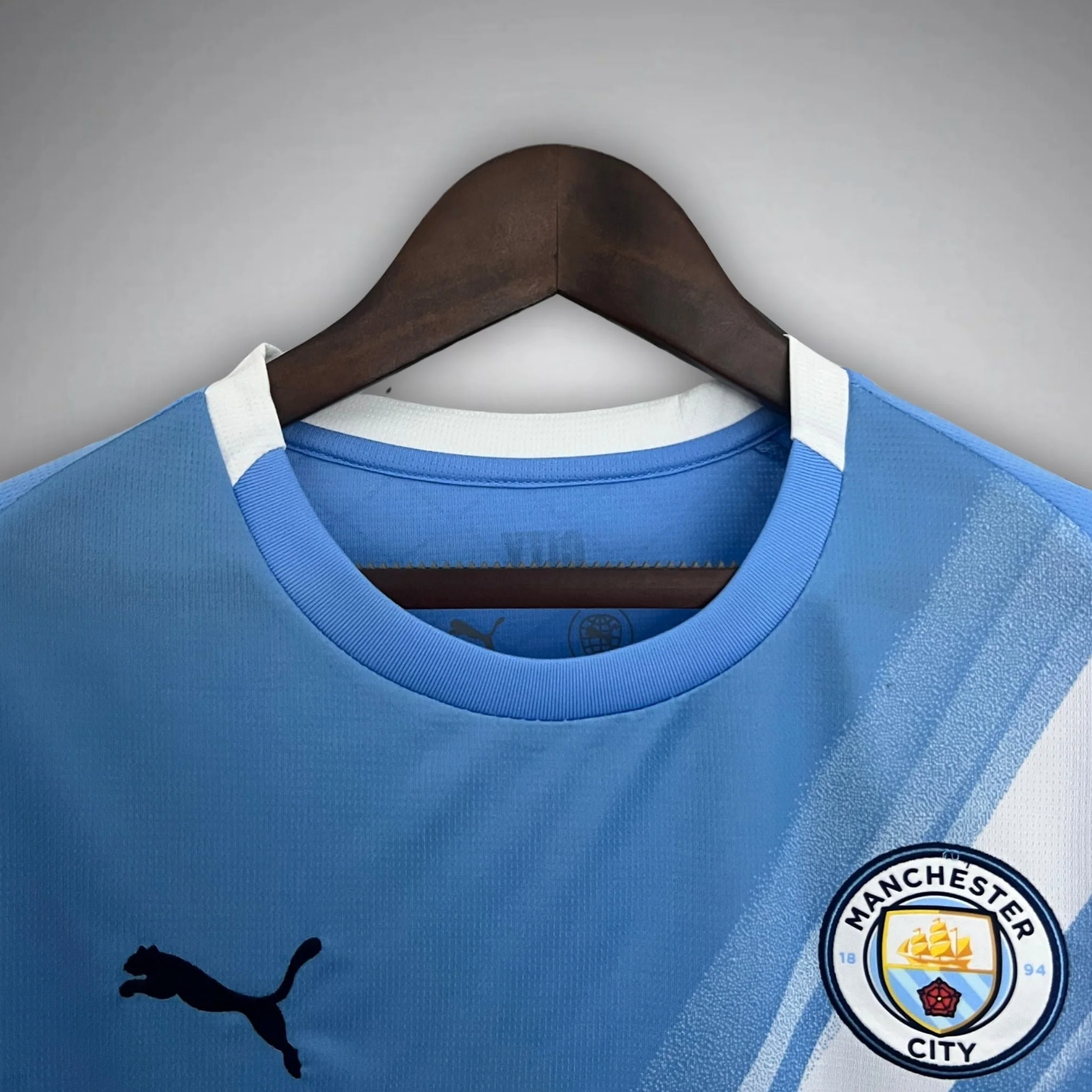 25/26 Manchester City Home Kit