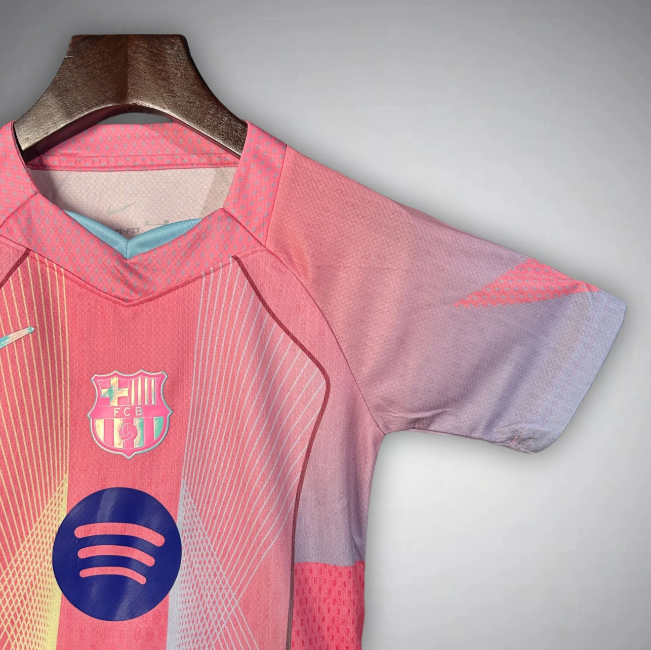 FC Barcelona "Aurora" Premium Kids Size Kit